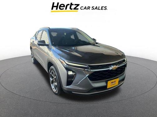 Sterling Gray Metallic 2025 Chevrolet Trax LT