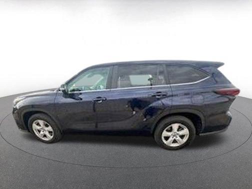 2025 Toyota Highlander LE