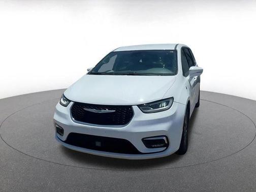 2022 Chrysler Pacifica Hybrid Touring L