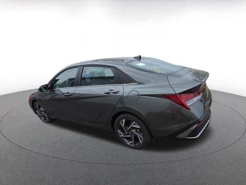 2025 Hyundai ELANTRA HEV Limited