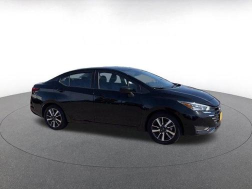 Black 2025 Nissan Versa 1.6 SV