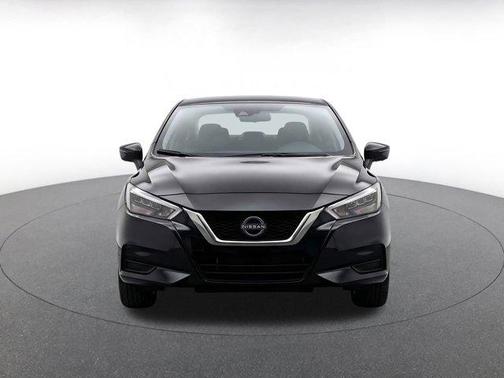 Black 2025 Nissan Versa 1.6 SV