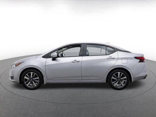 Brilliant Silver Metallic 2025 Nissan Versa 1.6 SV