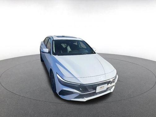 2025 Hyundai ELANTRA HEV Limited