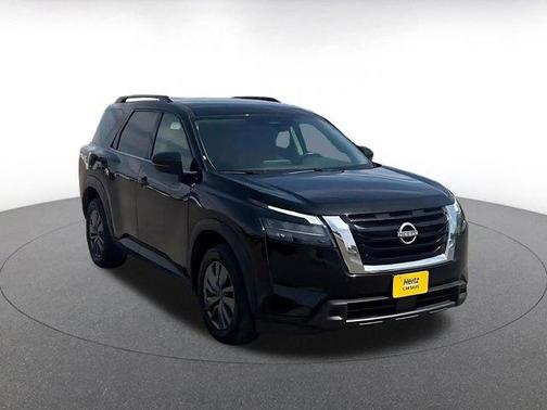 Super Black 2025 Nissan Pathfinder SV