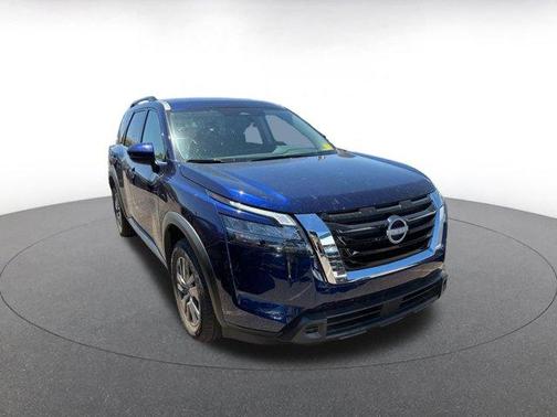 Deep Ocean Blue 2025 Nissan Pathfinder SV