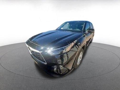 2025 Toyota Highlander LE