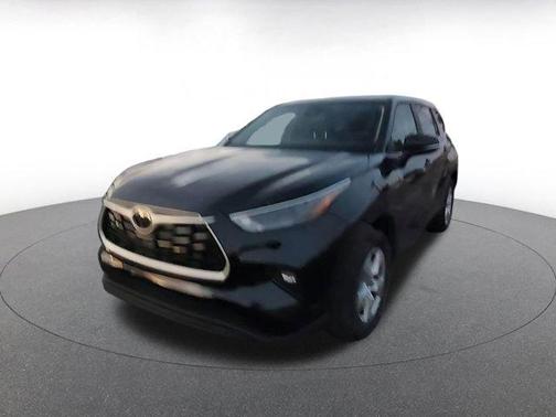 2025 Toyota Highlander LE