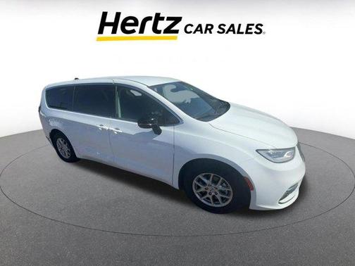 2024 Chrysler Pacifica Touring-L