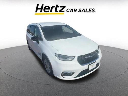 2024 Chrysler Pacifica Touring-L