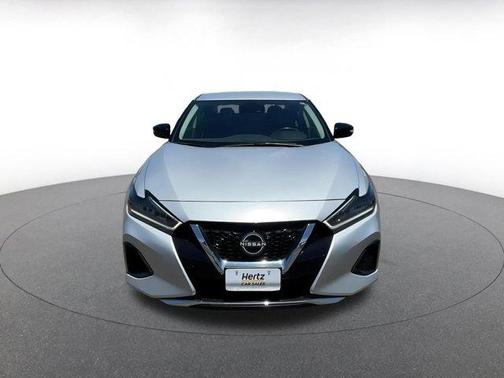 2023 Nissan Maxima SV