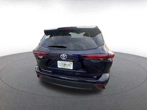 2025 Toyota Highlander LE