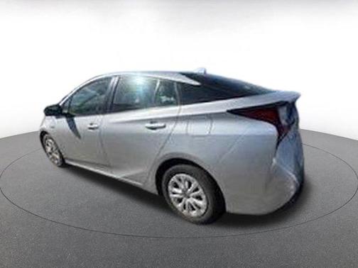 2021 Toyota Prius L