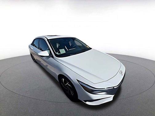 2025 Hyundai ELANTRA HEV Limited