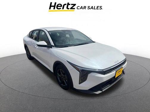 Snow White Pearl 2025 Kia K4