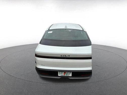 Snow White Pearl 2025 Kia K4