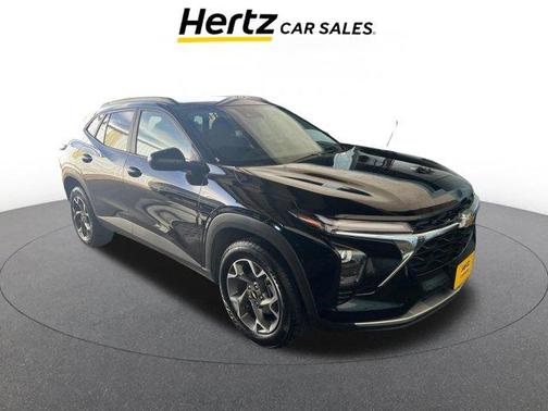 Mosaic Black Metallic 2025 Chevrolet Trax LT