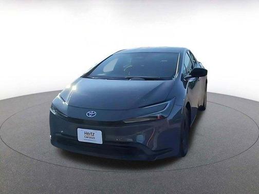2025 Toyota Prius LE