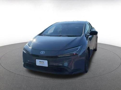 2025 Toyota Prius LE