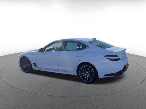 Alta White 2025 Genesis G70 2.5T