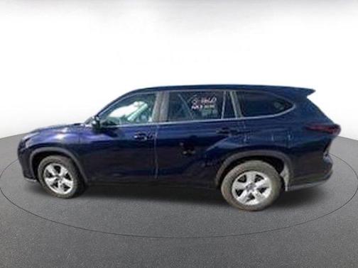 2025 Toyota Highlander LE