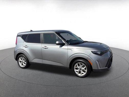 Steel Gray 2025 Kia Soul LX