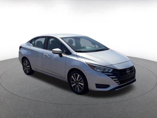 Brilliant Silver Metallic 2025 Nissan Versa 1.6 SV