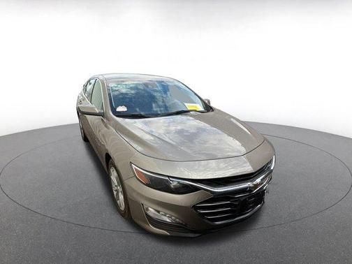 Mineral Gray Metallic 2024 Chevrolet Malibu LT