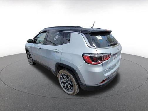 Silver Zynith 2025 Jeep Compass Limited