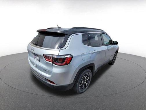 Silver Zynith 2025 Jeep Compass Limited
