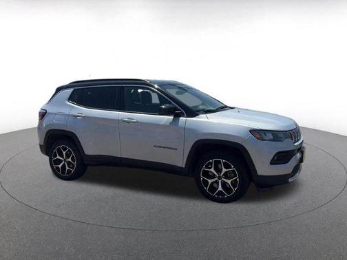 Silver Zynith 2025 Jeep Compass Limited