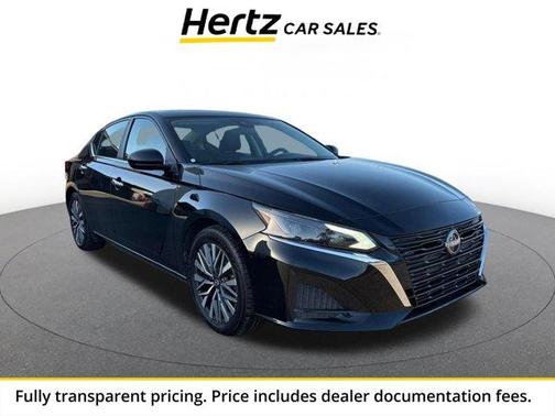 Black 2025 Nissan Altima SV