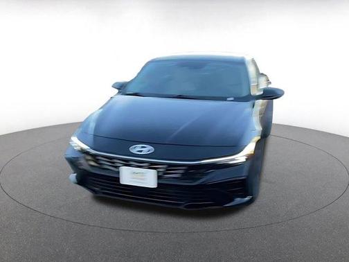 2025 Hyundai ELANTRA HEV Limited