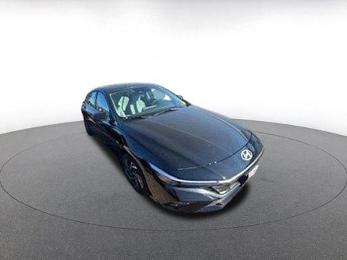 2025 Hyundai ELANTRA HEV Limited