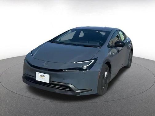 2025 Toyota Prius LE