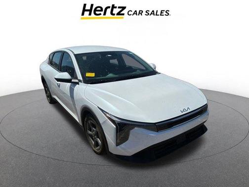 Snow White Pearl 2025 Kia K4