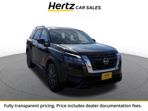 Black 2025 Nissan Pathfinder SV