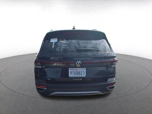 2025 Volkswagen Taos 1.5T SE