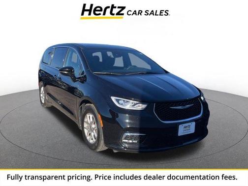 Diamond Black 2025 Chrysler Pacifica Select