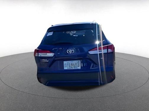 2025 Toyota Corolla Cross LE