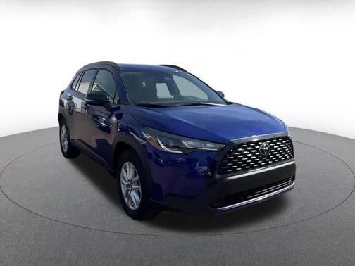 2025 Toyota Corolla Cross LE