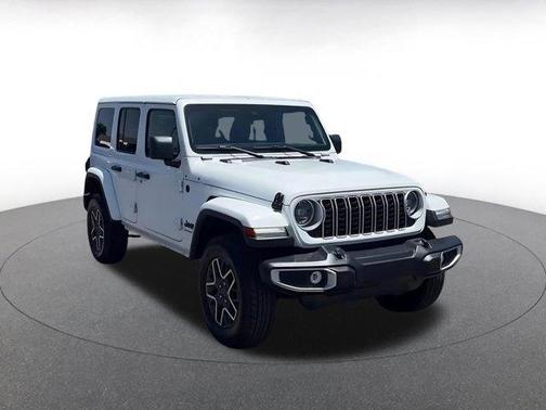 Bright White Clearcoat 2025 Jeep Wrangler Sahara