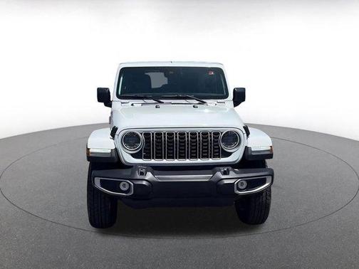 Bright White Clearcoat 2025 Jeep Wrangler Sahara
