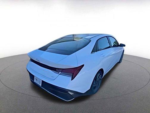 2025 Hyundai ELANTRA HEV Limited