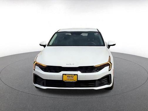 Snow White Pearl 2025 Kia K5 LXS