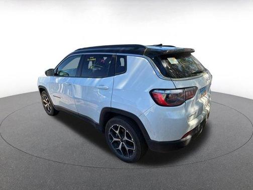 Bright White Clearcoat 2025 Jeep Compass Limited