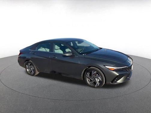 2025 Hyundai ELANTRA HEV Limited