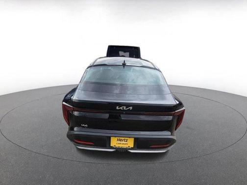 Aurora Black Pearl 2025 Kia K4