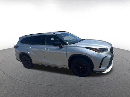 2024 Toyota Highlander XSE