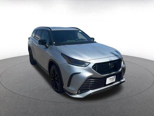 2024 Toyota Highlander XSE
